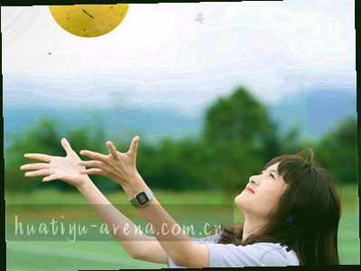 信封和足球图标的组合，表示邮件沟通